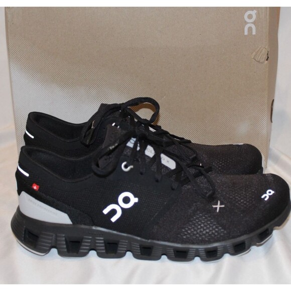 ON CLOUD WOMEN'S CLOUD X 3 RUNNING ATHLETIC SNEAKERS BLACK NIB - Picture 1 of 7